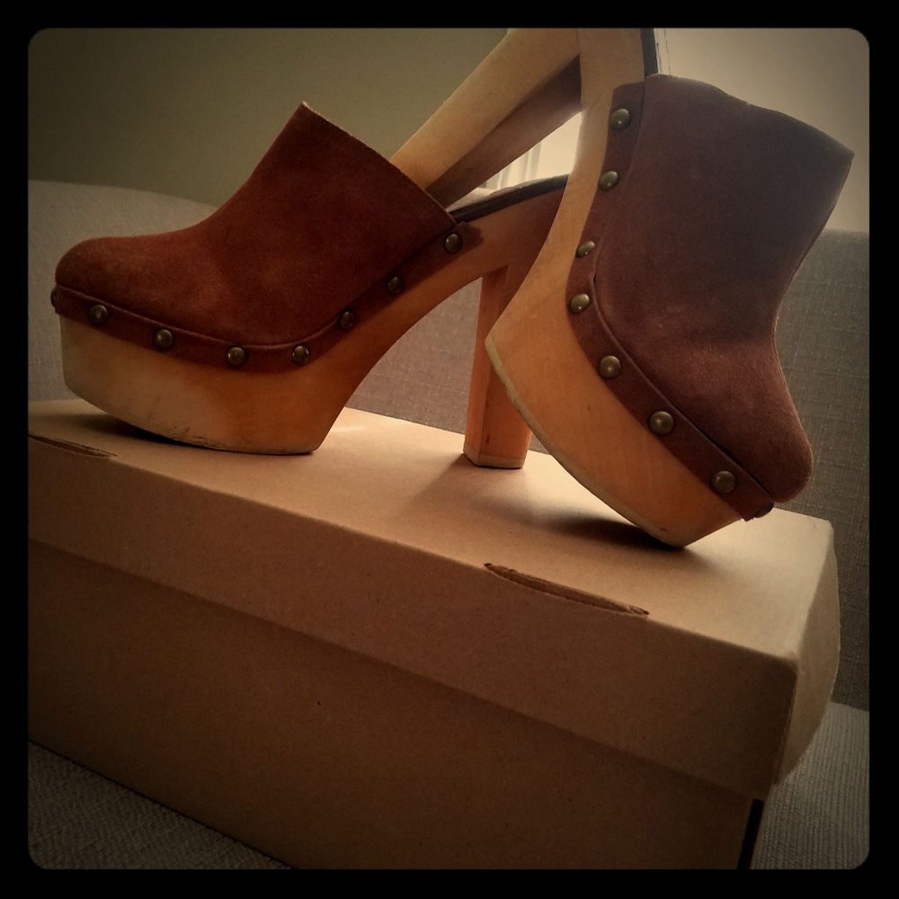 Suede Lui Chung Platform Heels